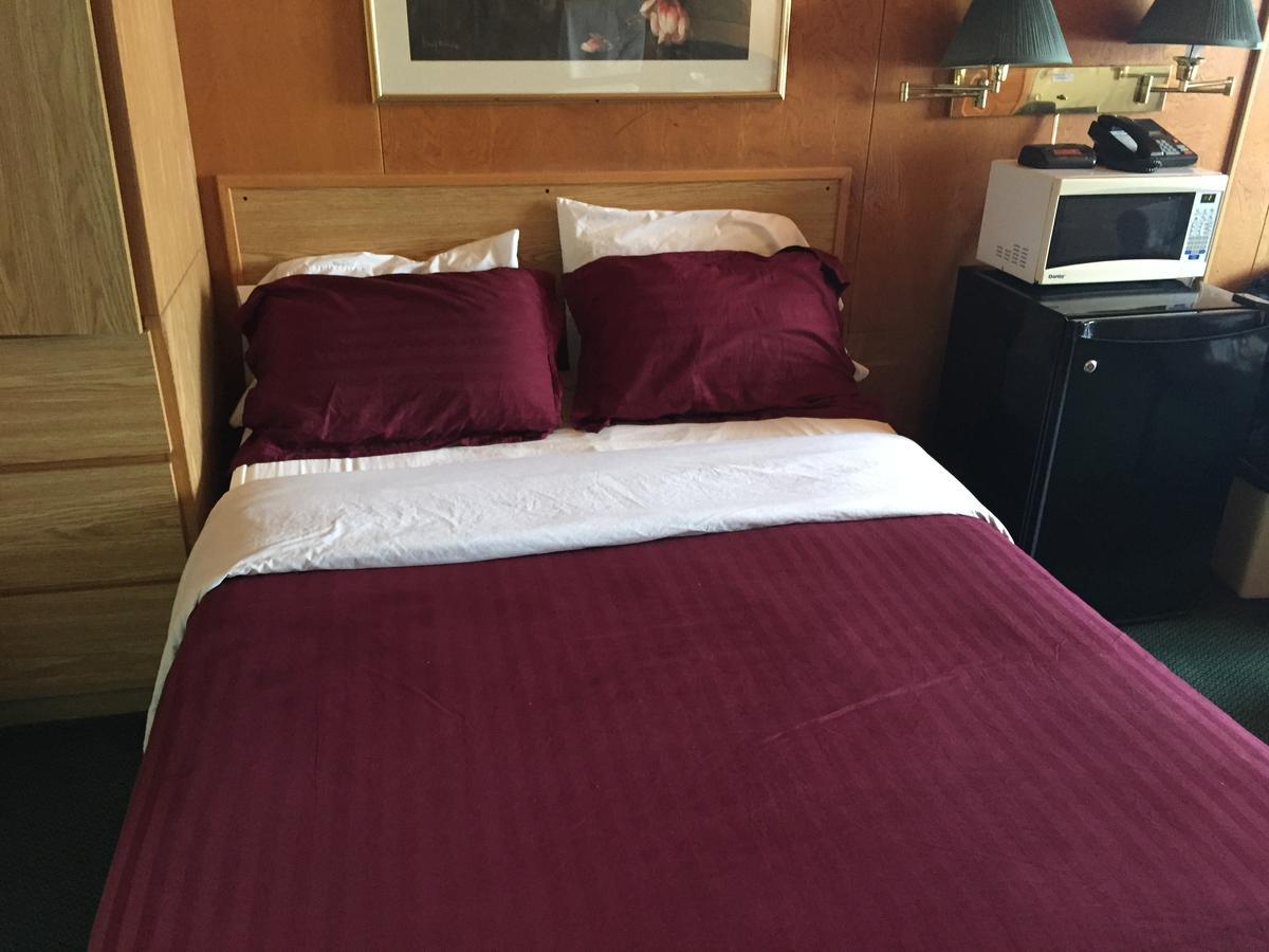 Falcon Lake Hotel Dış mekan fotoğraf