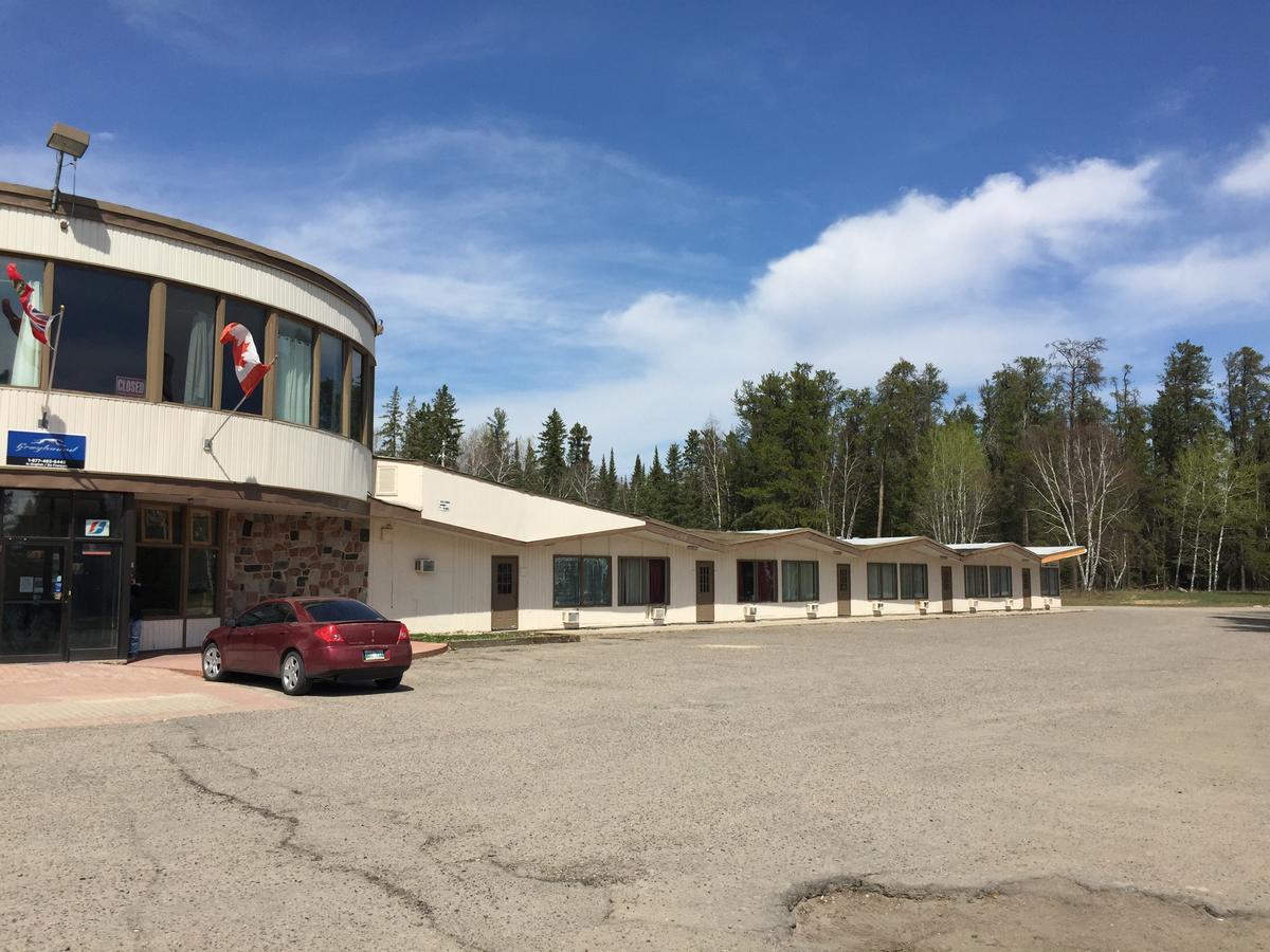 Falcon Lake Hotel Dış mekan fotoğraf