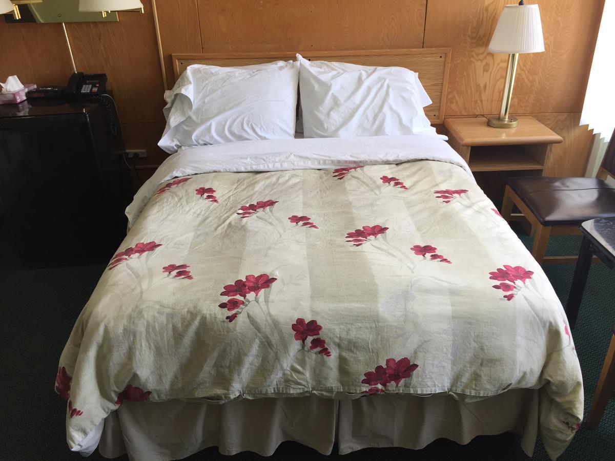 Falcon Lake Hotel Dış mekan fotoğraf