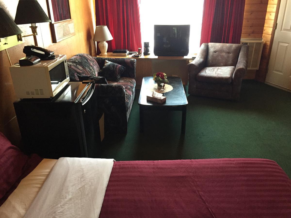 Falcon Lake Hotel Dış mekan fotoğraf