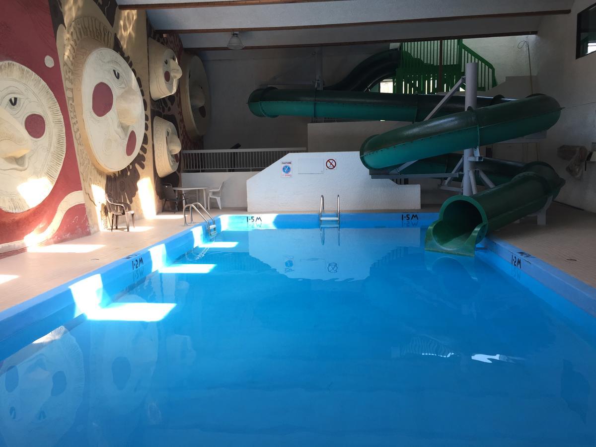 Falcon Lake Hotel Dış mekan fotoğraf